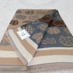 Pashmina Beige con Estampado de Gatos