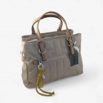 Bolso crema acolchado 3 compartimentos