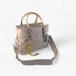 Bolso crema acolchado 3 compartimentos