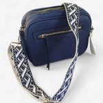 Bolsos de moda mujer 2025
