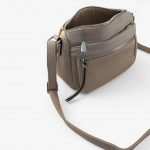 Bolso bandolera crema mujer