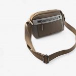 Bolso bandolera taupe mujer profesional y funcional