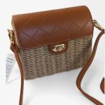 Bolso bandolera rafia solapa camel mujer actual