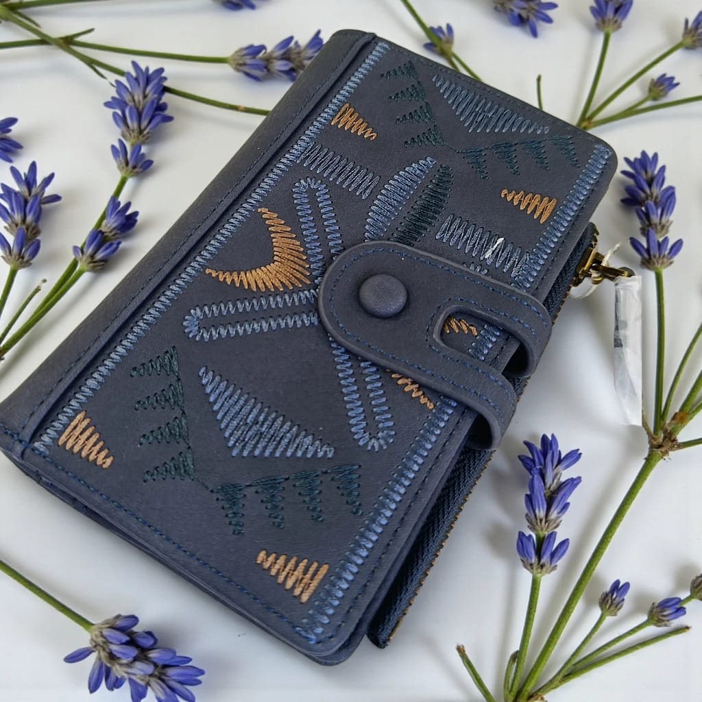 Cartera monedero mujer azul tipo antelina con bordado