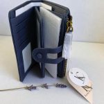 Cartera monedero mujer azul tipo antelina con bordado