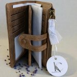 Cartera monedero mujer taupe tipo antelina