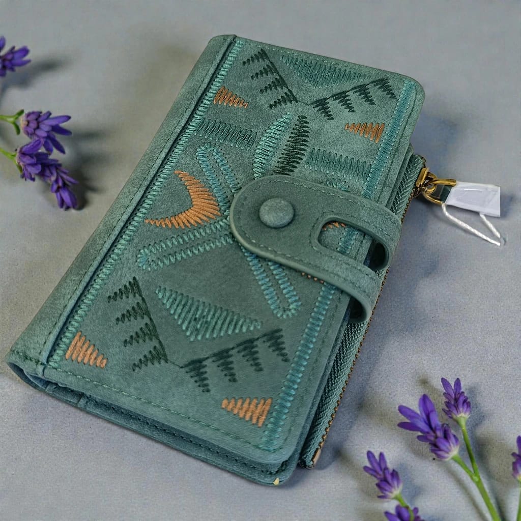 Cartera monedero mujer verde tipo antelina con bordado y tarjetero