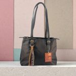 Bolso nailon negro mujer ligero con asas largas