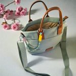 Bolso tote de nailon verde claro mujer con asas