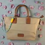 Bolso tote de nailon beige mujer con asas