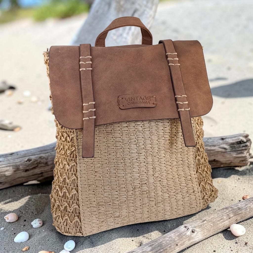 👜 Mochila de rafia mujer natural con solapa camel estilo boho