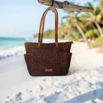 Bolso de rafia marrón chocolate para mujer tipo shopper con bandolera y bolsillos laterales de 33 × 26 × 9 cm