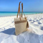 Bolso de rafia beige para mujer con asas color cuero
