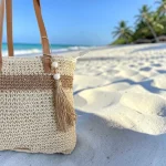 Bolso de rafia beige para mujer con asas color cuero