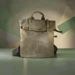 Mochila verde oscuro para mujer con acabado tipo piel