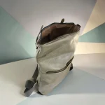 Mochila verde oscuro para mujer con acabado tipo piel