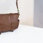 Bolso bandolera mujer marrón de piel vegana