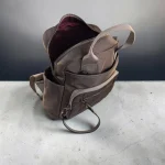 Mochila mujer marrón de nylon con detalles beige y bolsillos