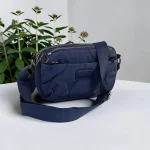 Bolso bandolera azul marino de nylon acolchado para mujer