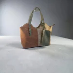 Bolso tote de antelina taupe camel y verde para mujer