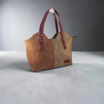 Bolso tote de antelina camel taupe y burdeos para mujer