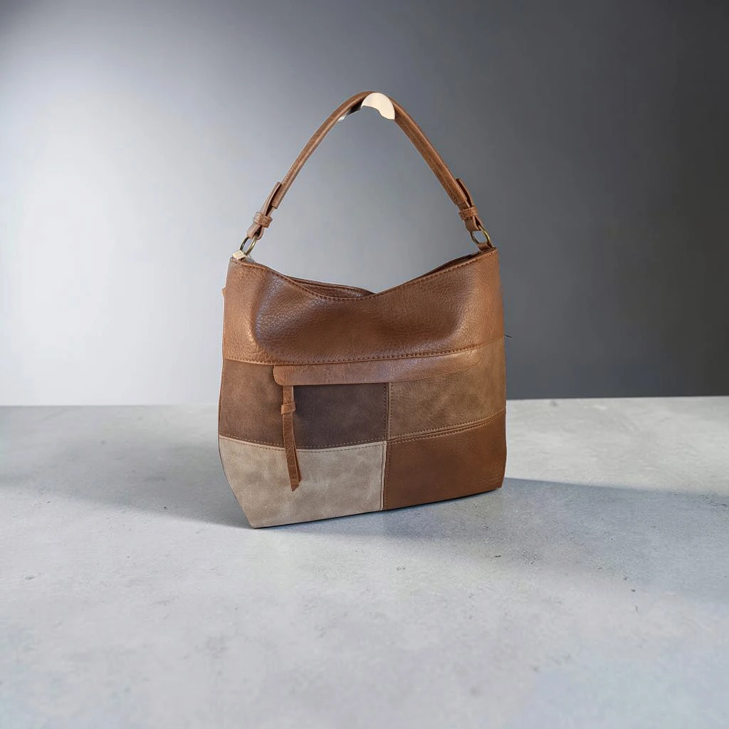 Bolso hobo marrón de mujer con diseño patchwork en tonos marrones y beige