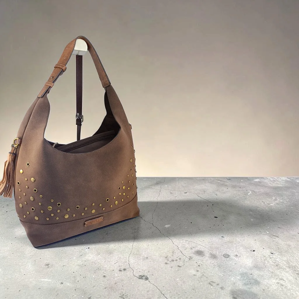 Bolso hobo mujer marrón oscuro con tachuelas